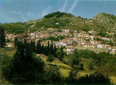 Roccamandolfi "Veduta del paese"